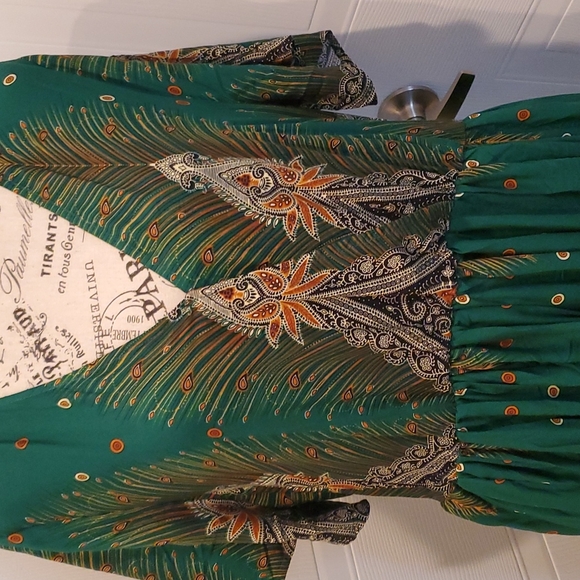 Dress - Picture 2 of 5